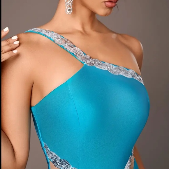 Elegant Turquoise One-Shoulder Evening Dress New ✨ - Picture 5 of 7